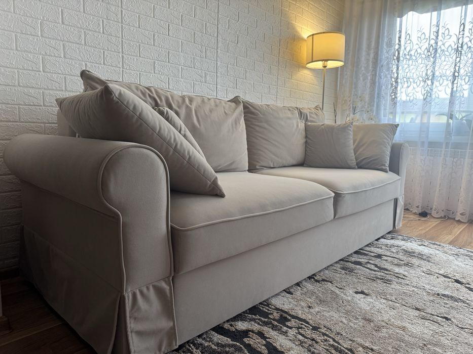 Elegancka sofa ZOYA LUX 3DL – beżowa, funkcja spania, jak nowa!