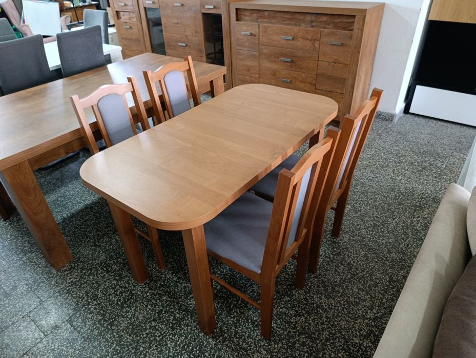 Stół rozkładany + 4 krzesła