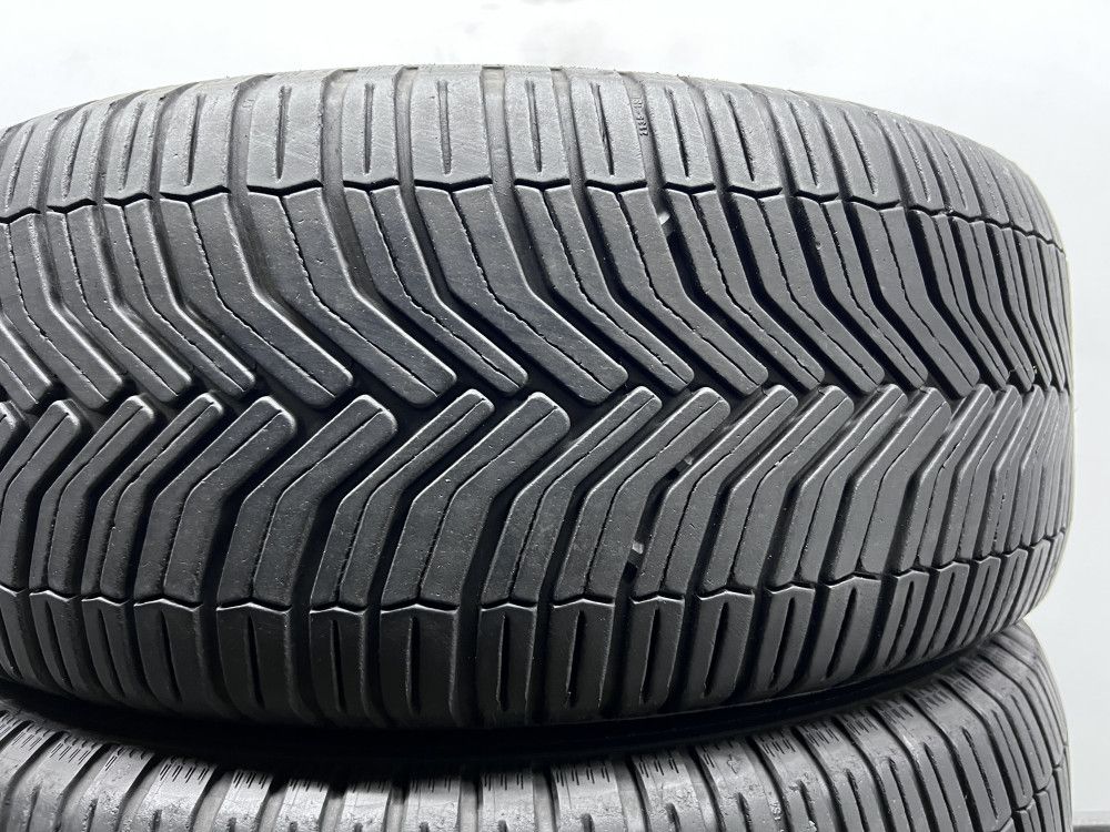 2шт всесезонні 215/55/R17 2022р Michelin Cross Climate Plus