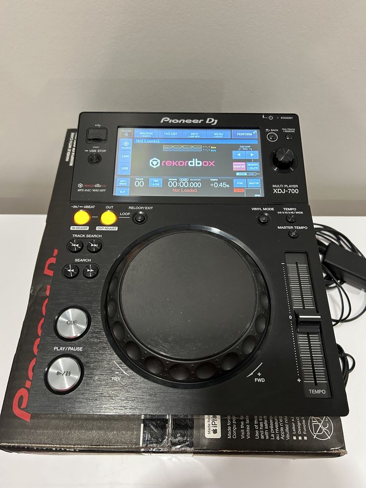 Пара дек Pioneer xdj 700