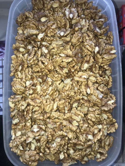 Горіх грецький метелик чищений