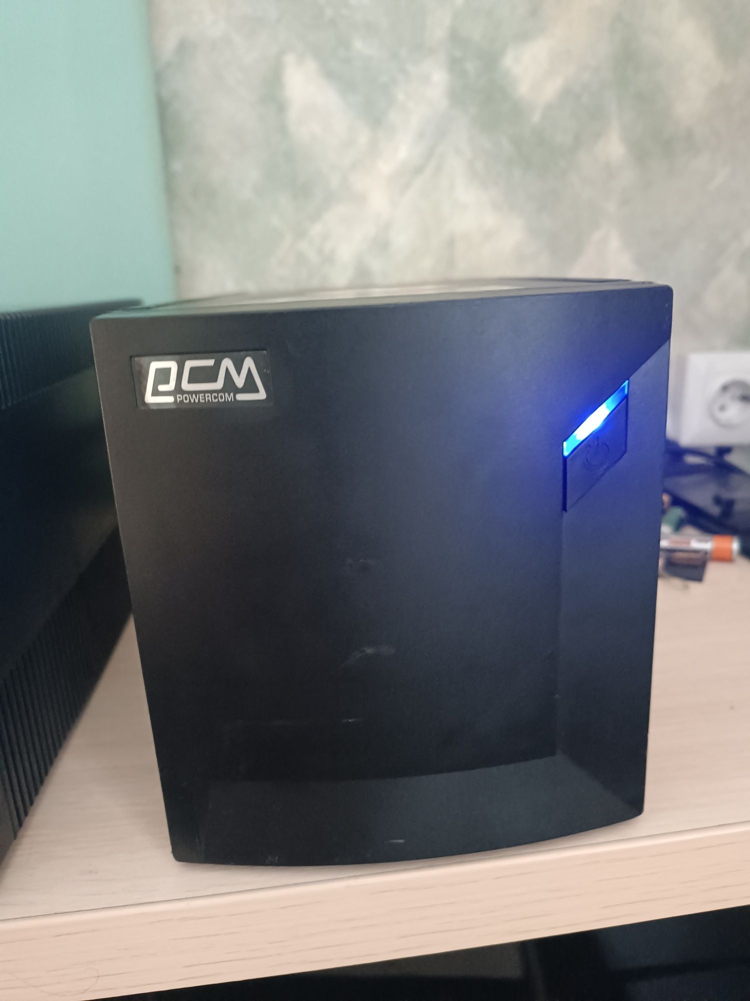 ДБЖ ИБП безперебійник RPT-1500AP 1.5 кВт