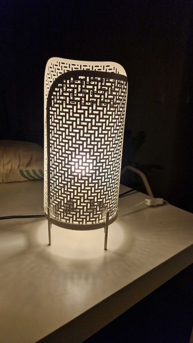 Candeeiro de mesa branco