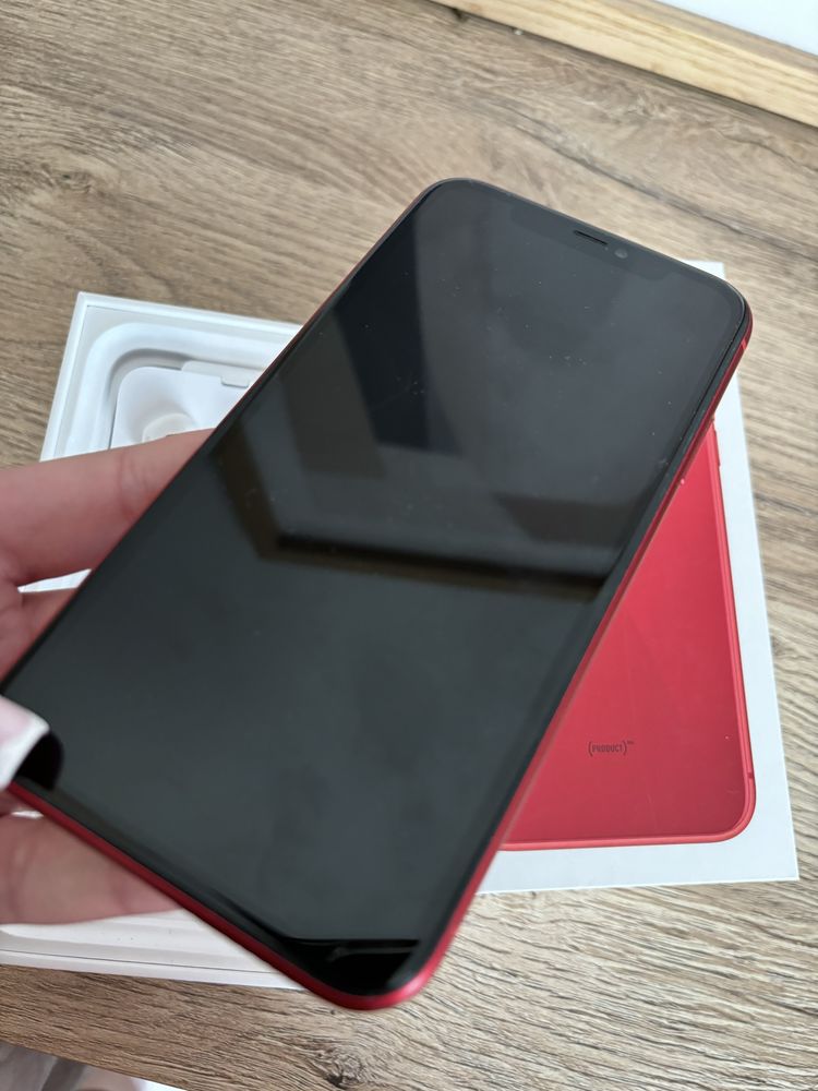 Smartfon APPLE iPhone 11 128GB czerwony