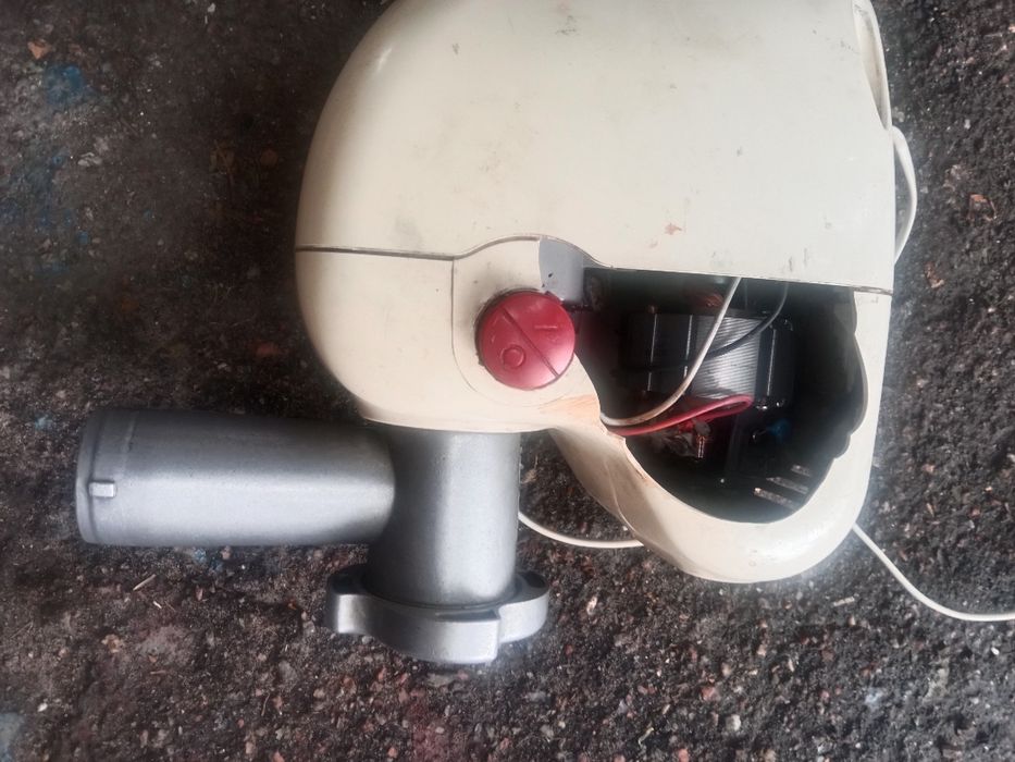 Продам м'ясорубку