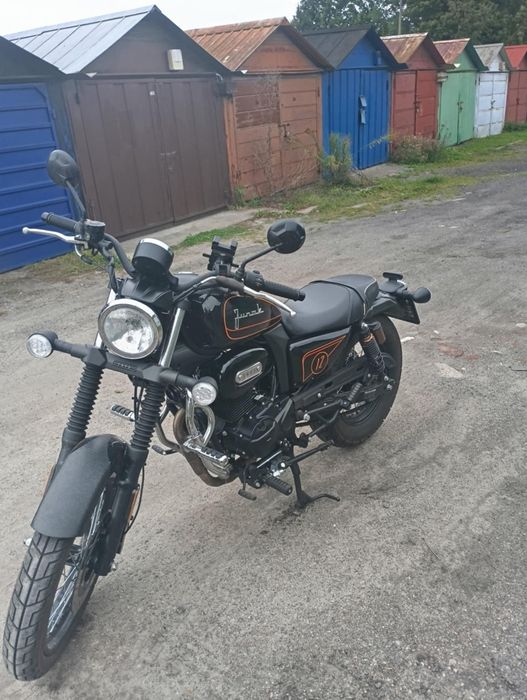 Motocykl Junak M12 Cafe rok 2022