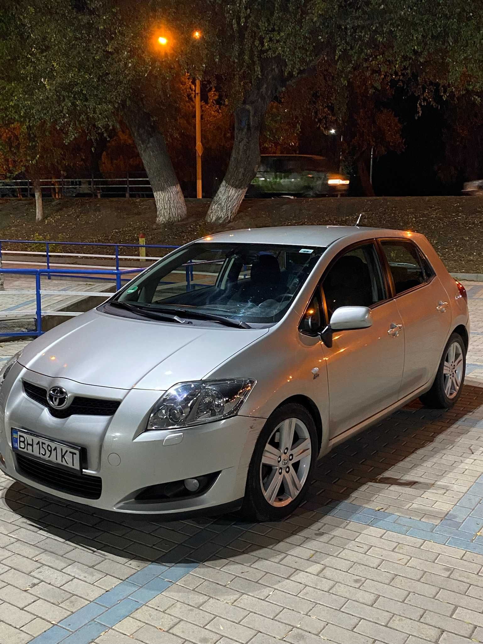 Продам Toyota Auris