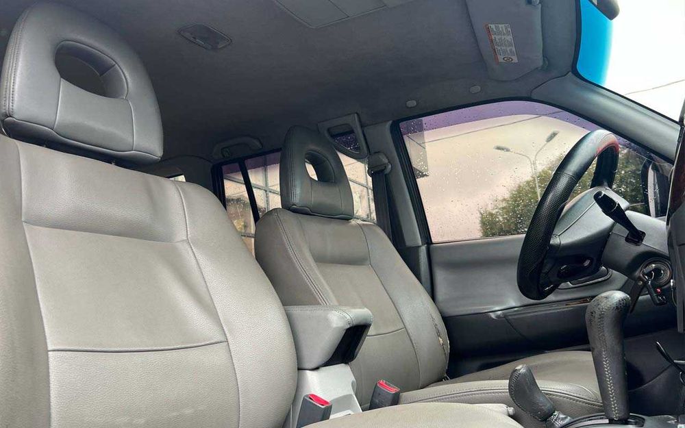 Mitsubishi Pajero Sport 2004