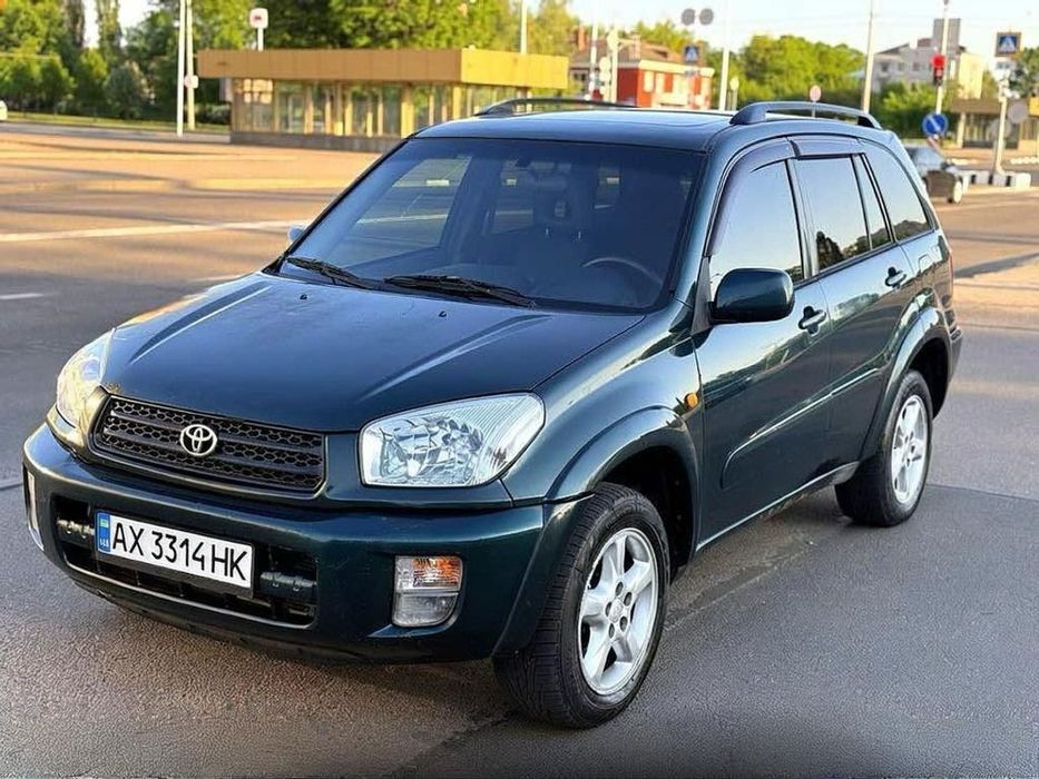 Avto Toyota Rav 4
