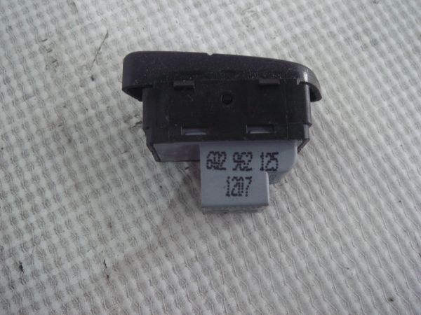 Interruptor Interior Fecho/Abertura Central Portas Volkswagen Polo (9N