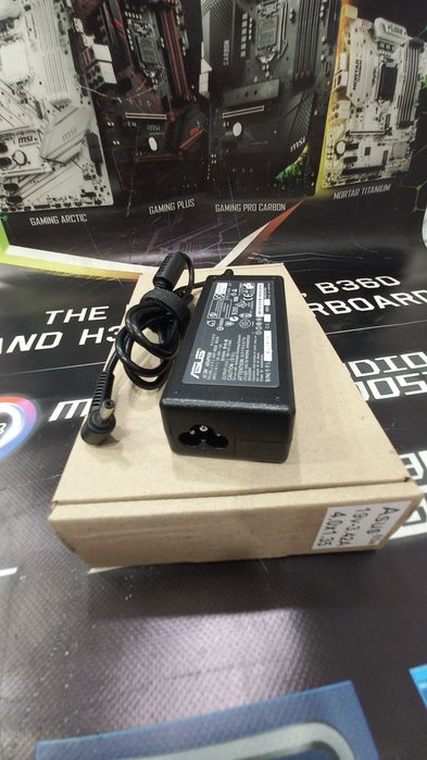 Зарядка-блок для ноутбука