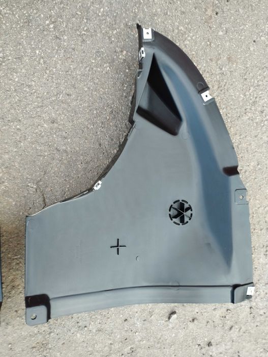 BMW X3 G01 G02 підкрилок 51717445679 передній трикутник 51717445680