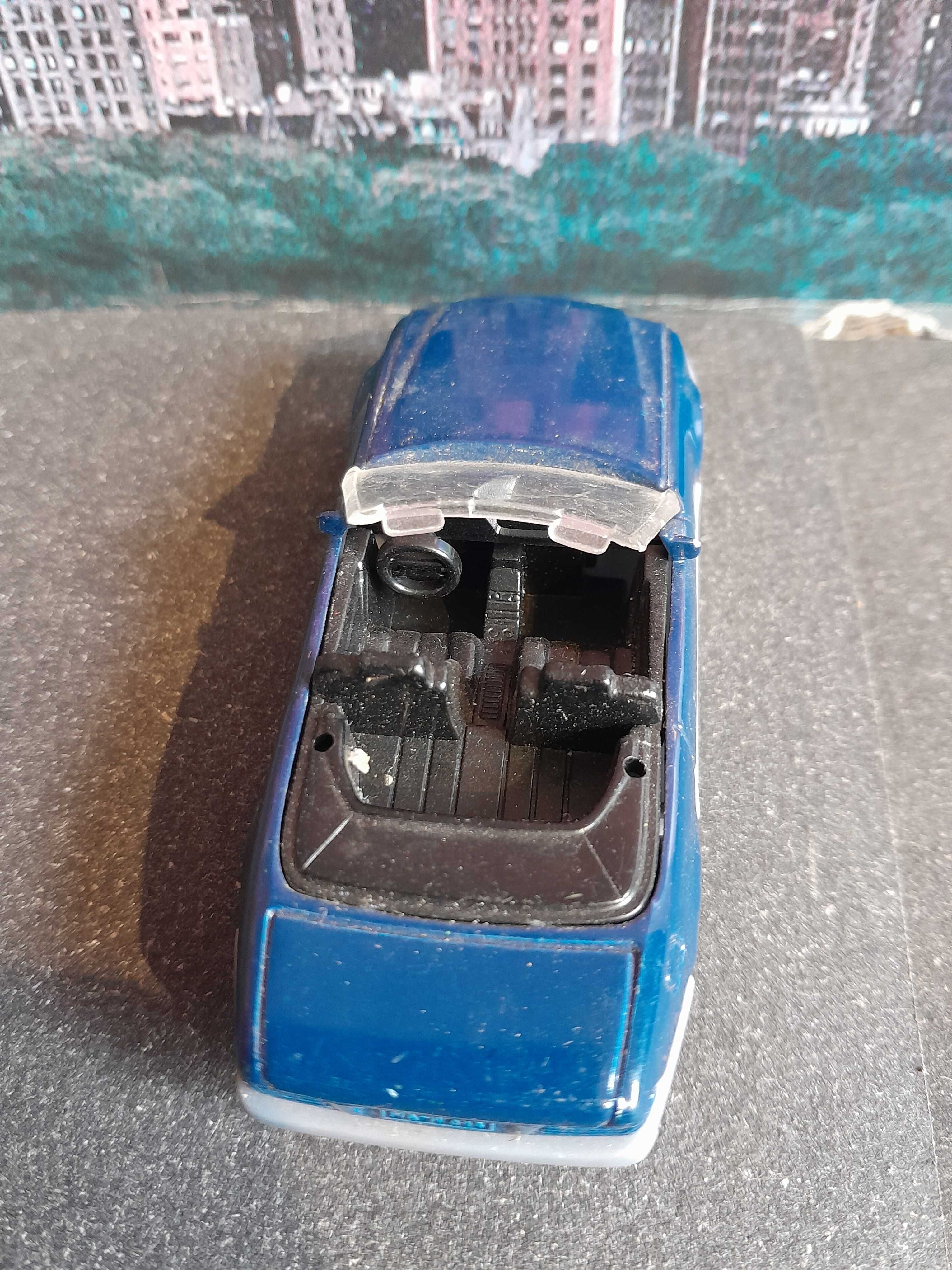 Stary resorak SIKU Mercedes Benz 500 SL Cabrio do kolekcji