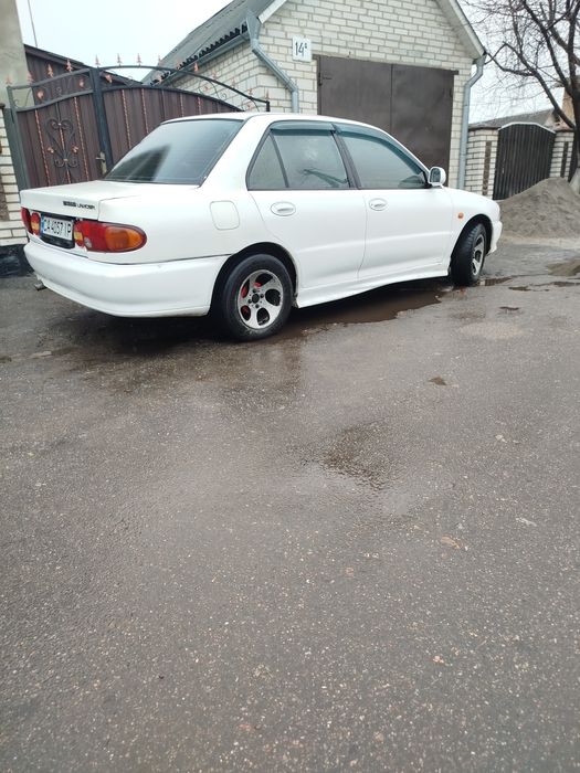 Mitsubishi lancer 1995р
