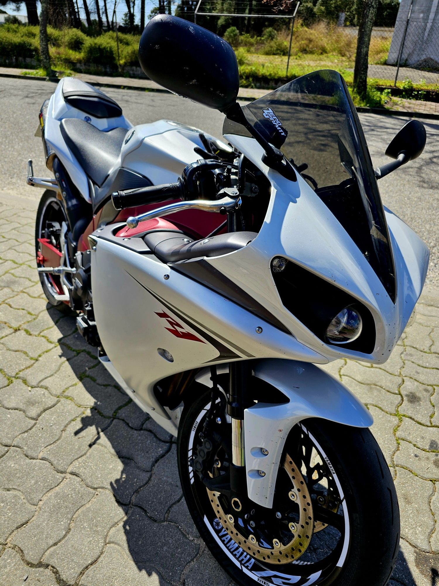 Yamaha R1 Crossplane