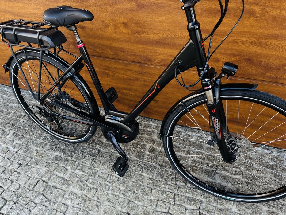 Elektryczna E Victoria Trekking 8.8, Bosch Performance, Deore 10s,hydr