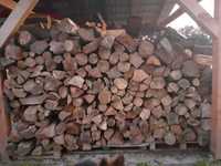 Drewno opałowe różne gatunki, łupane i rąbane.