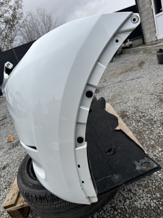 Бампер Tesla Model Y перід рестайлінг