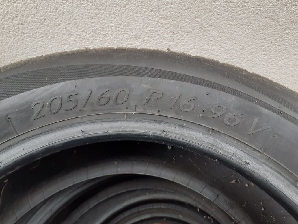 Opony 205/60 R16