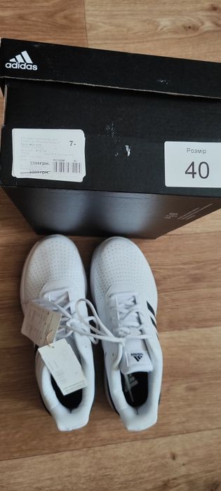 Кроссовки Adidas