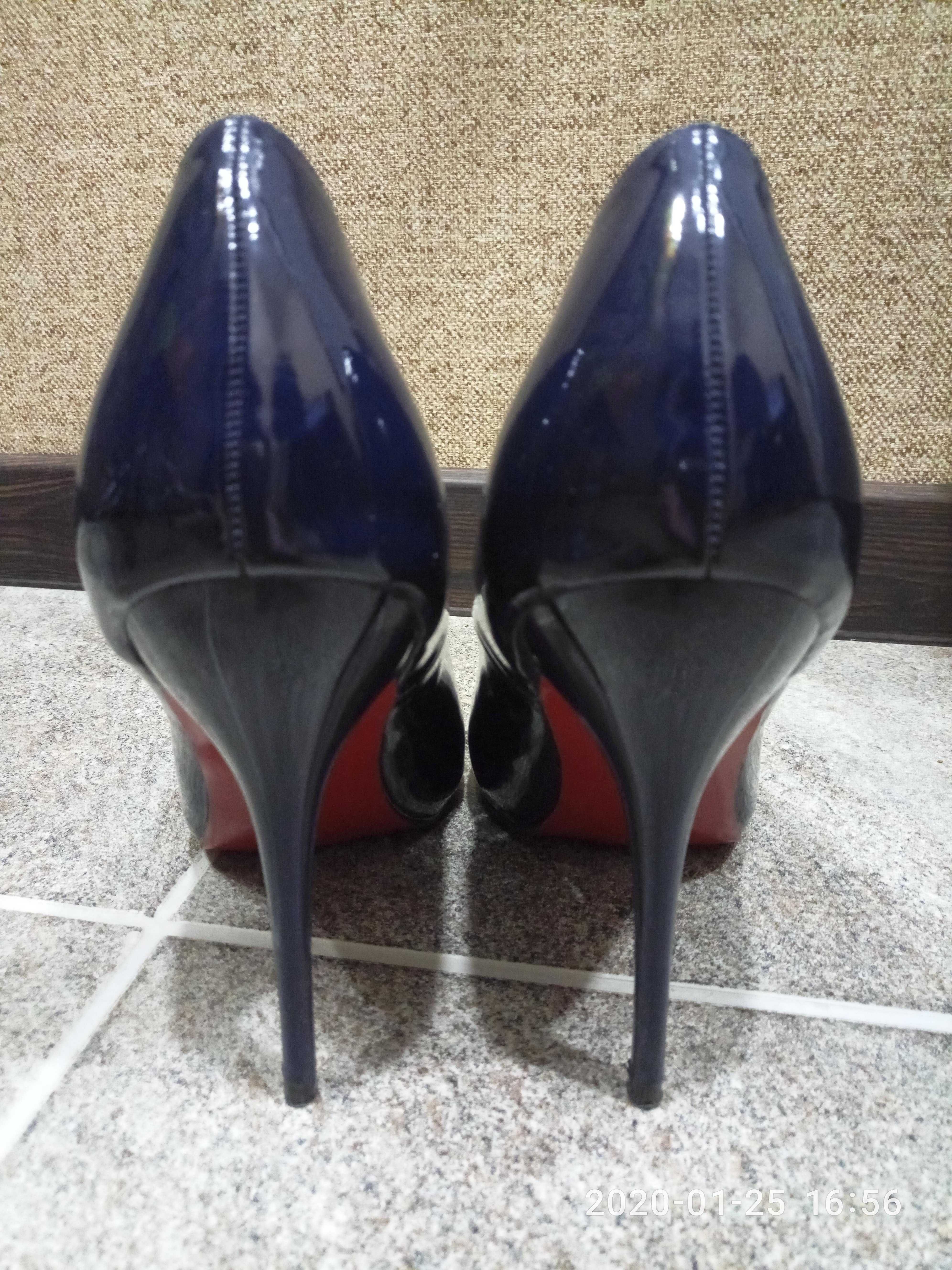 Туфли лодочки на шпильке Erra Ladies Shoes темно-синие р.39 новые