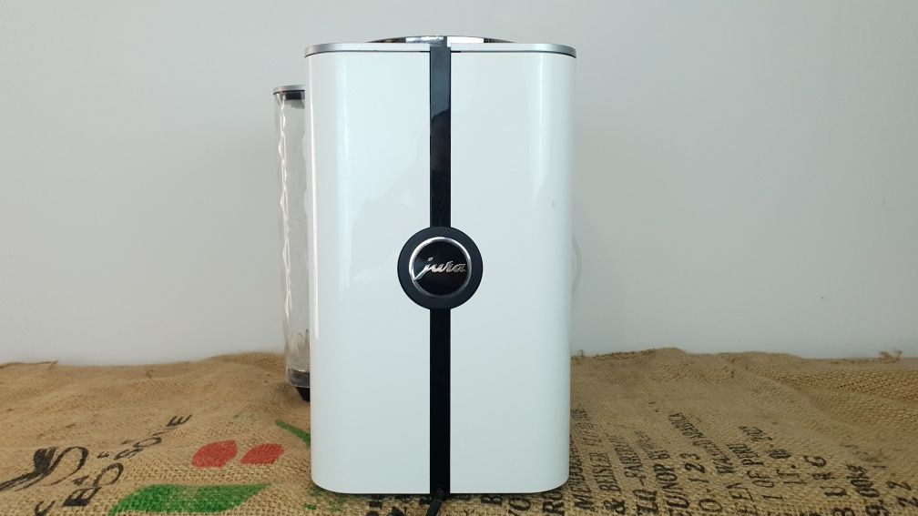 Ekspres JURA ENA 8 Nordic White One Touch Cappuccino Latte