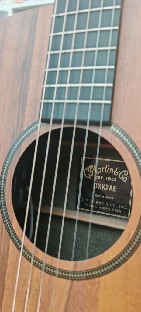 Guitarra Martin DXK2AE em perfeito estado