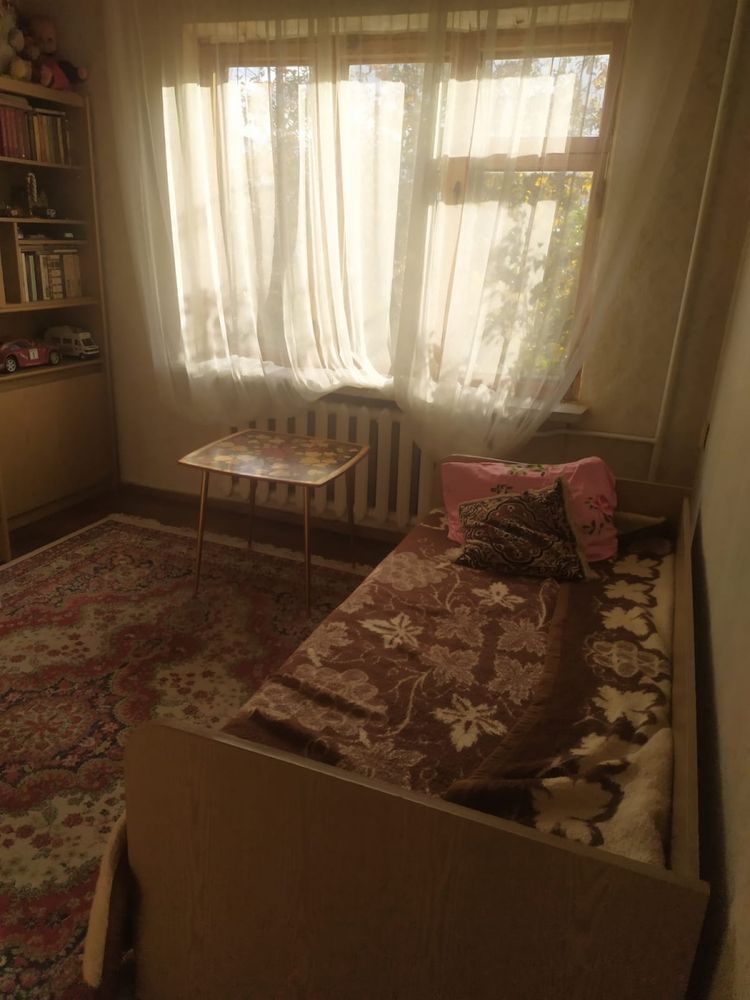 Продам детскую стенку с кроватью, детскую мебель