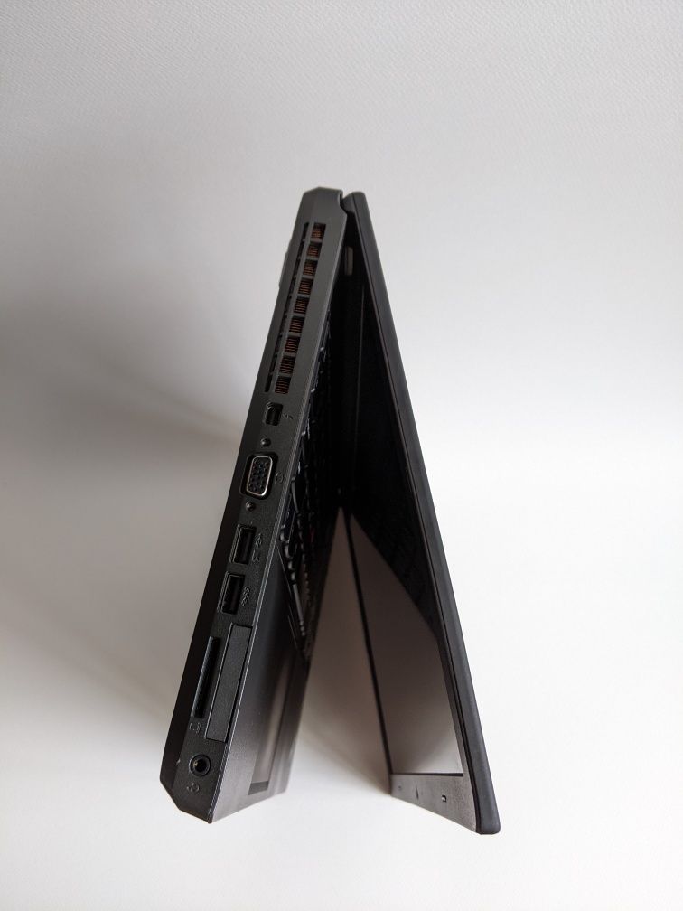 Lenovo ThinkPad W540 i7- 4700mq, Quadro K1100M 2gb, 8gb DDR3,240gb SSD