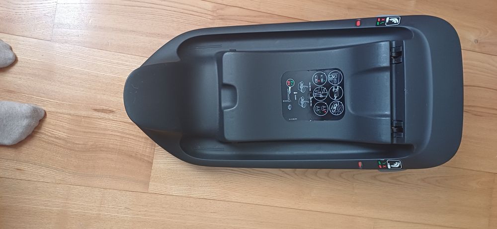 Fotelik Cybex Aton B2 i- size z bazą