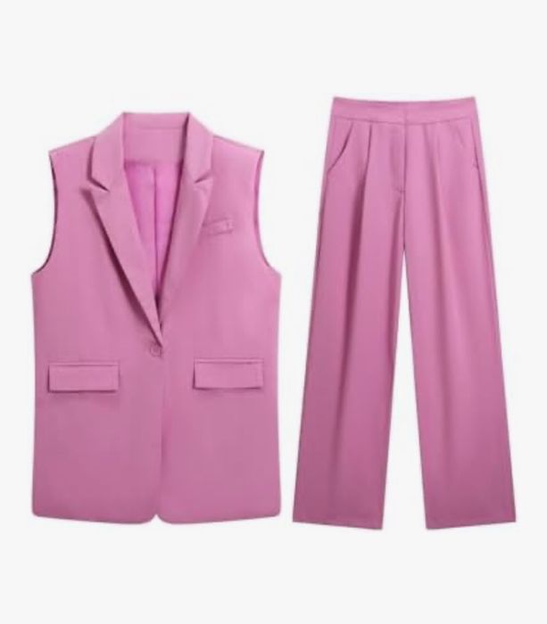 Różowy garnitur  spodnie i kamizelka
