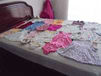 lote de roupa de menina as sapatilhas dão luz