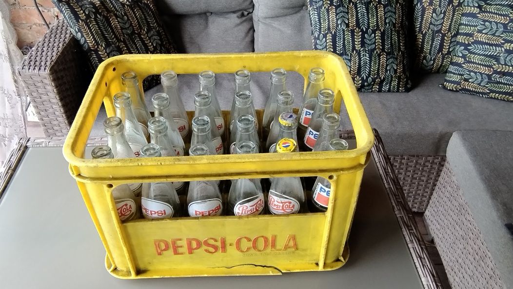 Butelki skrzynka Pepsi - cola lata 70 80 stare zestaw dekoracja