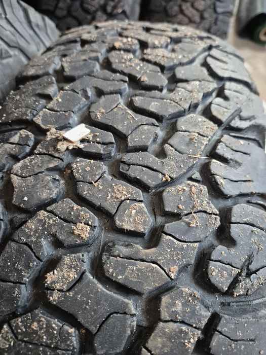 5 pneus Bfgoodrich 235/85 R16