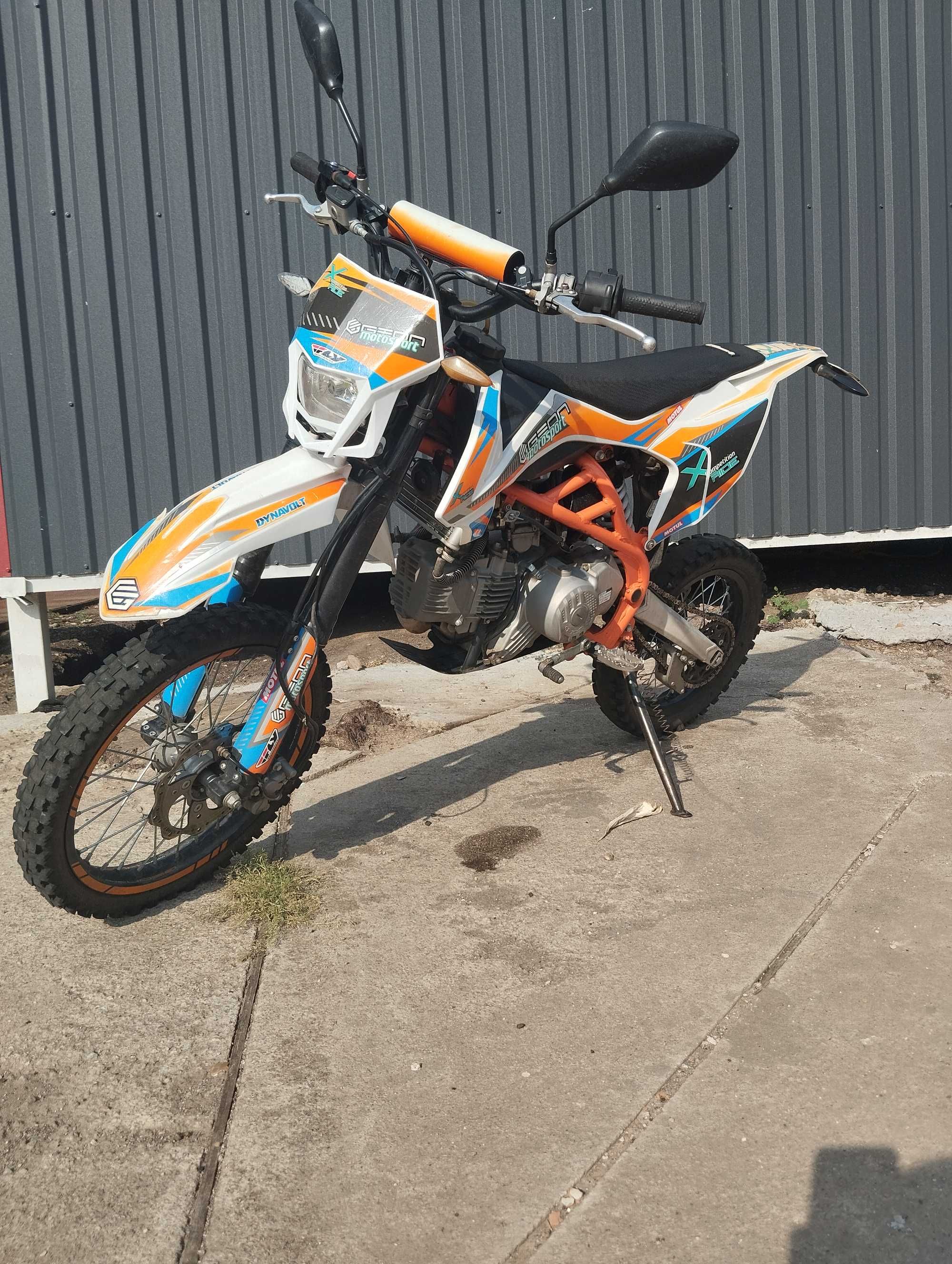 Geon x-ride 150.