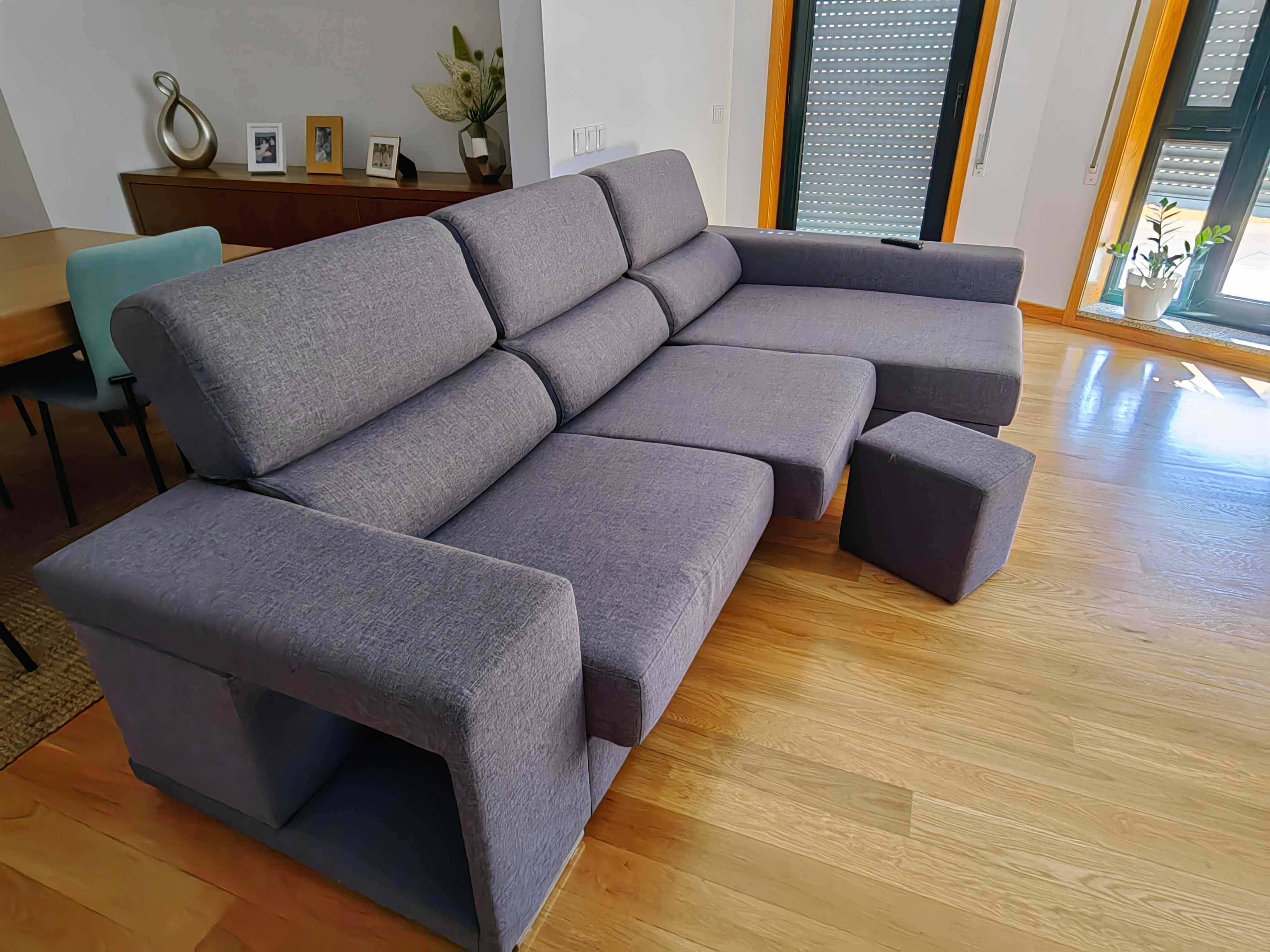 Sofá com Chaise longue