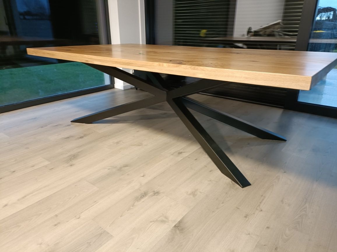 Stół w stylu Loft