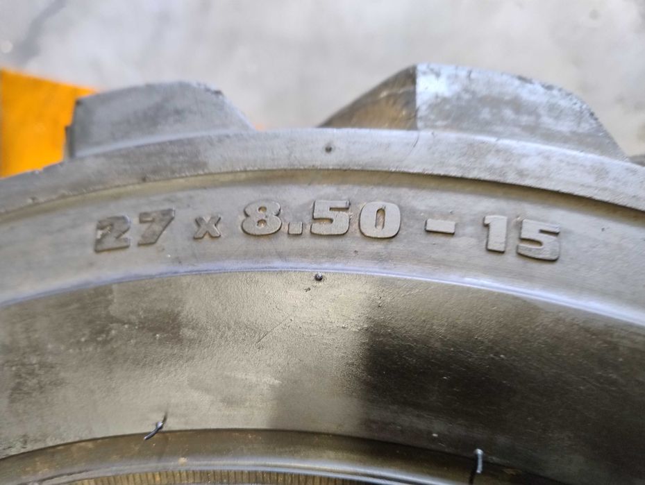 Opony rolnicze 27x8.50-15 Mitas Skid Steer SK - 02 ładowarka