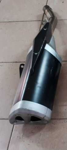 Ponteira de escape Kawasaki Z750 de 2009.