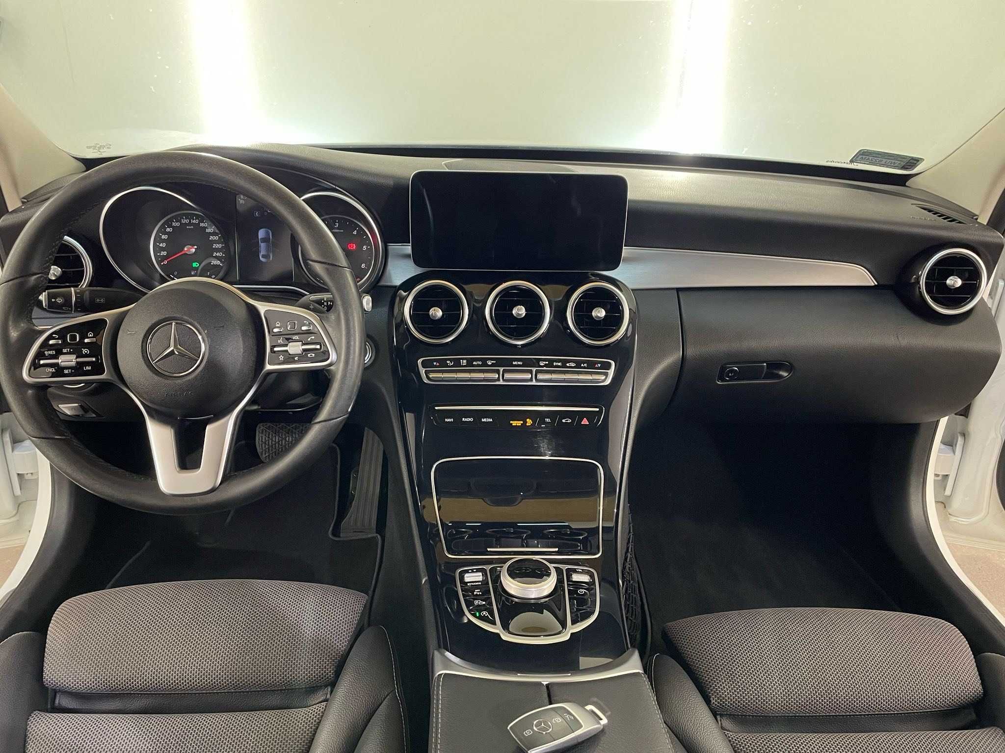 Mercedes-Benz C 220D 4MATIC, 2018r, lift