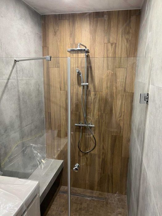 Душевая кабина из закаленного стекла