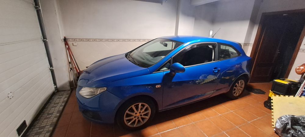 Seat Ibiza 1,2 tdi - possivel troca toyota IQ , Smart