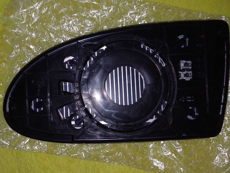 Вкладыш зеркала бокового Hyundai Accent 2006-2010 правый с обогревом