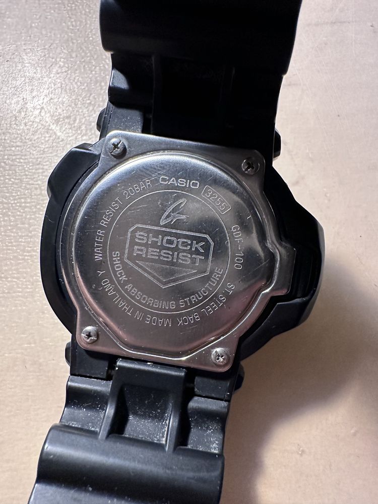 Casio g-shock GDF 100