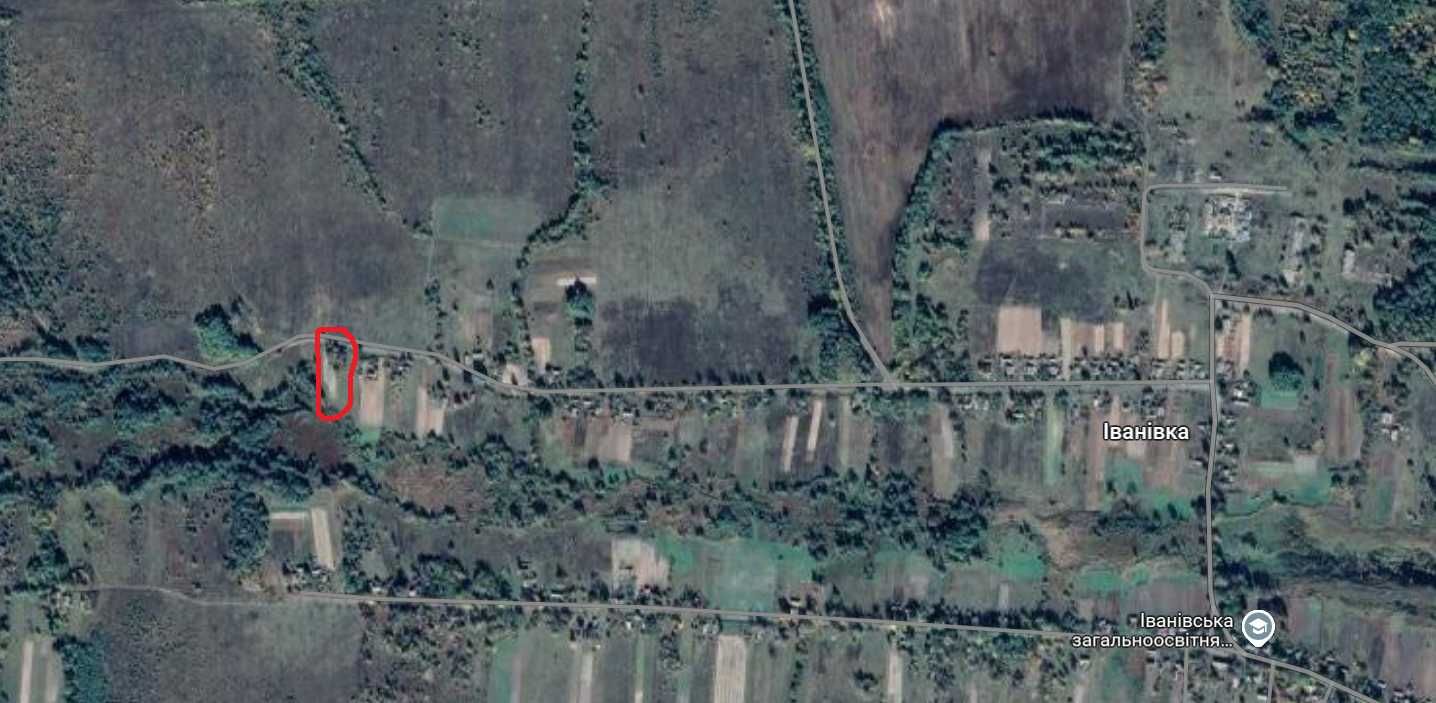 Будинок з великою ділянкою 35 соток, і струмком поряд