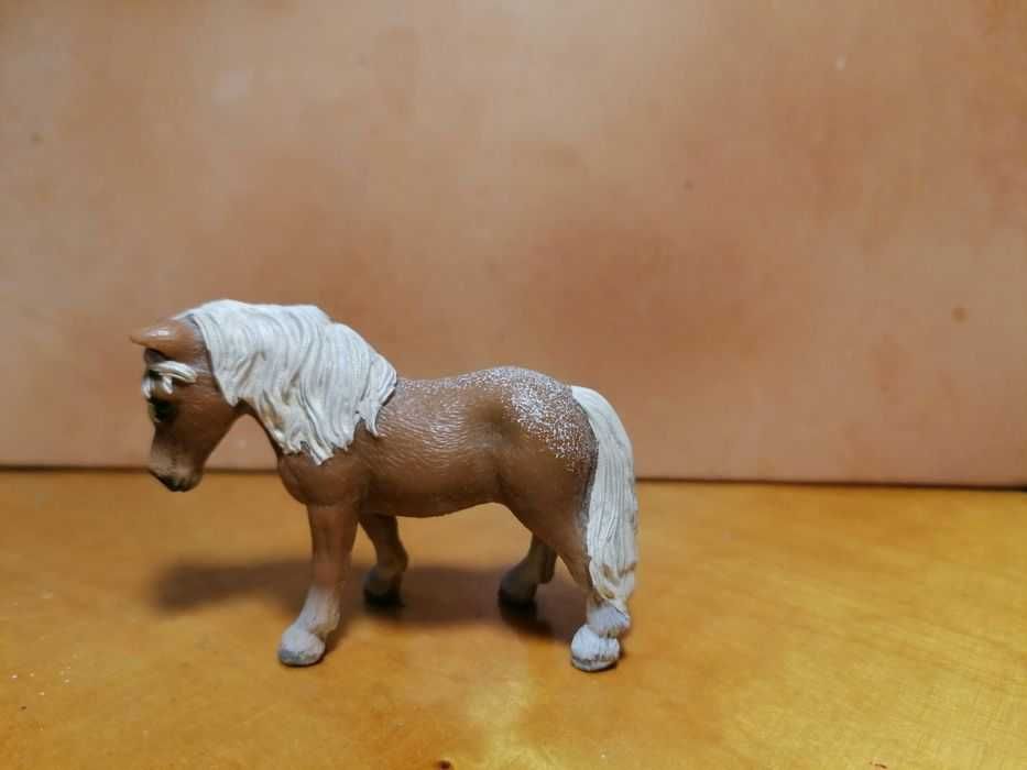 Kucyk falabella firmy Schleich