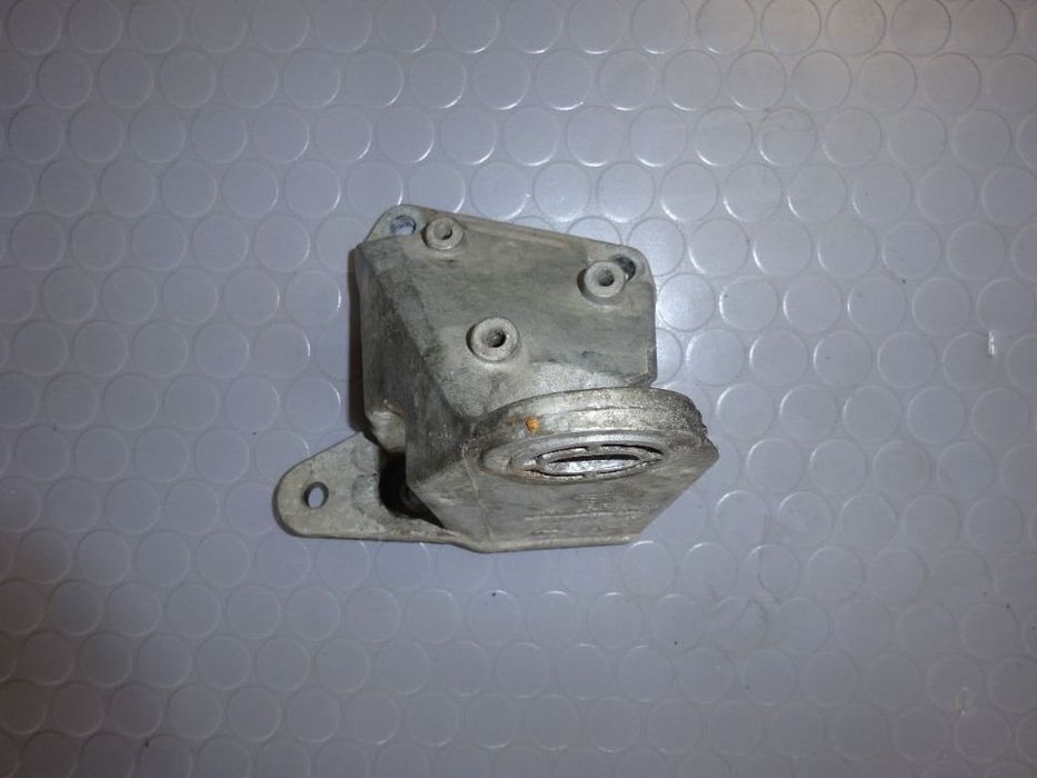 8D0399114AH lapa skrzyni biegow prawa Audi A6 C5 A4 B5 1.9 2.5 tdi manual