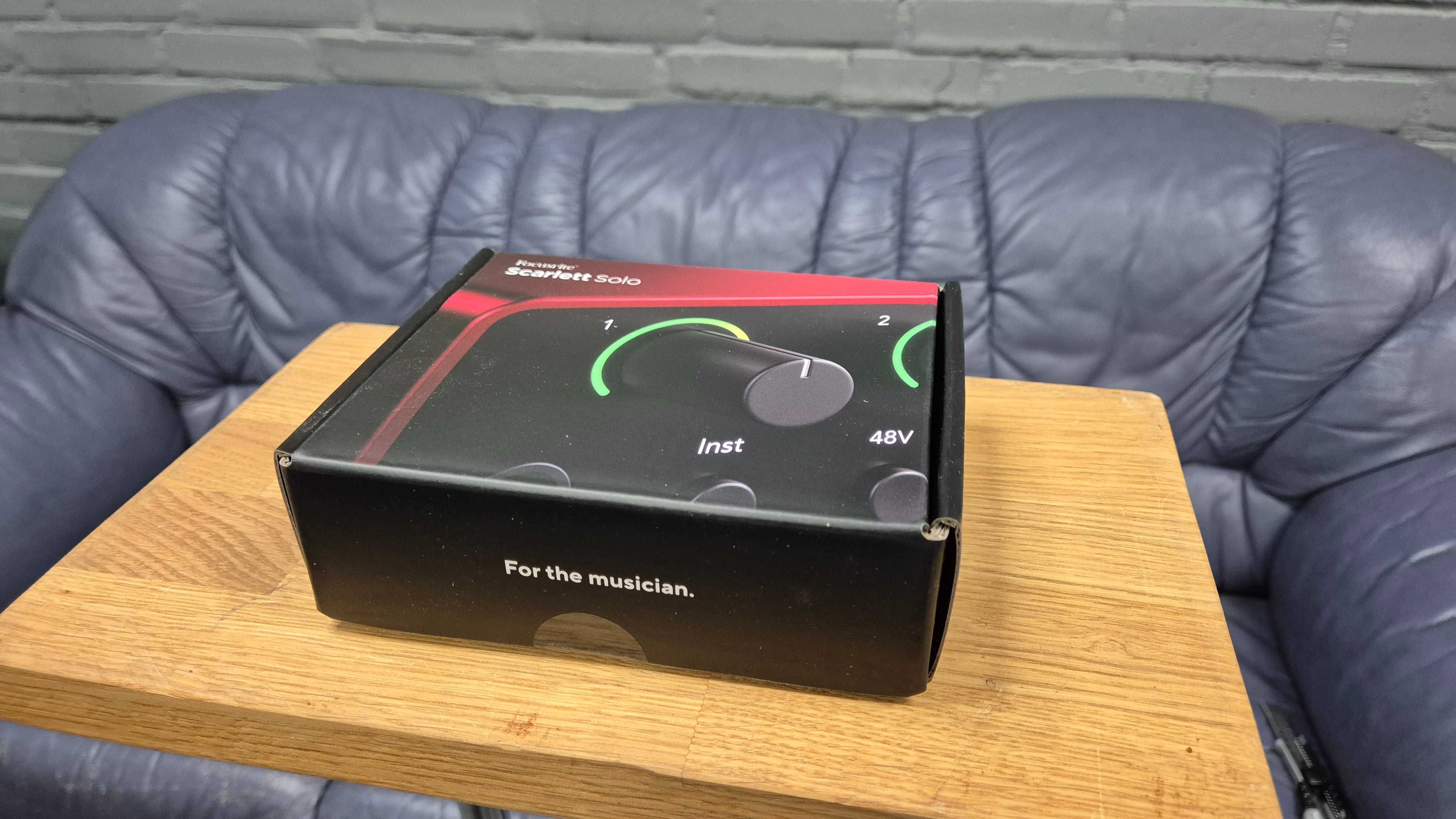 FOCUSRITE Scarlett Solo 4th Gen Аудіоінтерфейс Звукова карта