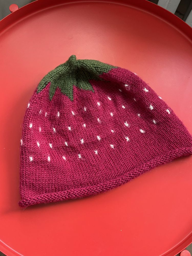 Czapka handmade truskawka beanie