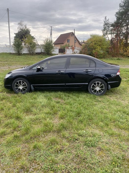 HONDA civik 1.8 автомат